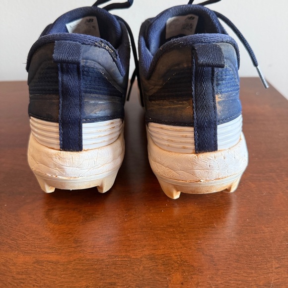 New Balance 3000 v6 Navy and White Molded Cleats Size 8 - Picture 4 of 6